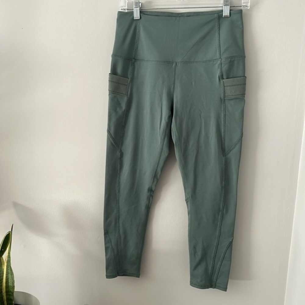 Free people movement cropped leggings